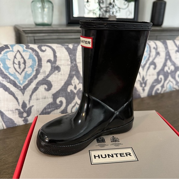NIB Hunter 'First Gloss' Black Rain Boot Toddler Multiple Sizes 8 and 9 - Picture 3 of 14